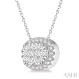 Oval Shape East-West Halo Lovebright Essential Diamond Pendant