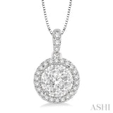 Round Shape Halo Lovebright Essential Diamond Pendant