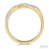 DIAMOND SWIRL FASHION RING