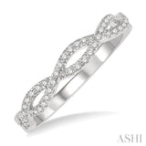 DIAMOND SWIRL FASHION RING