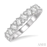 DIAMOND FASHION RING