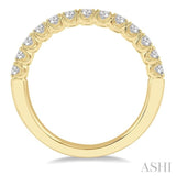 ENDLESS EMBRACE DIAMOND WEDDING BAND