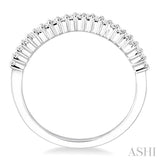 DIAMOND CURVED WEDDING BAND