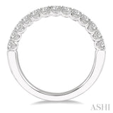 ENDLESS EMBRACE DIAMOND WEDDING BAND