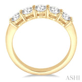 FIVE STONE DIAMOND WEDDING BAND