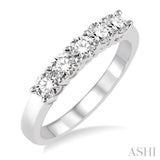 FIVE STONE DIAMOND WEDDING BAND