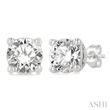 3/4 Ctw Round Cut Diamond Stud Earrings in 14K White Gold